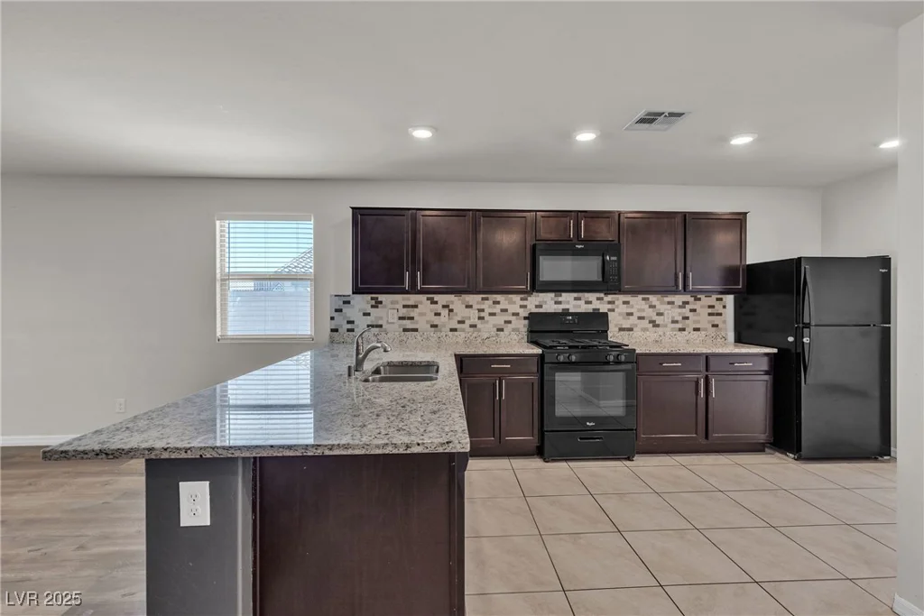 4544 Velvet Oak, Las Vegas, NV 89115