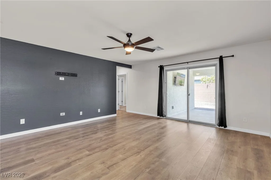 4544 Velvet Oak, Las Vegas, NV 89115