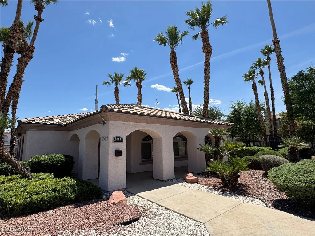 4555 Sahara, Las Vegas, NV 89104