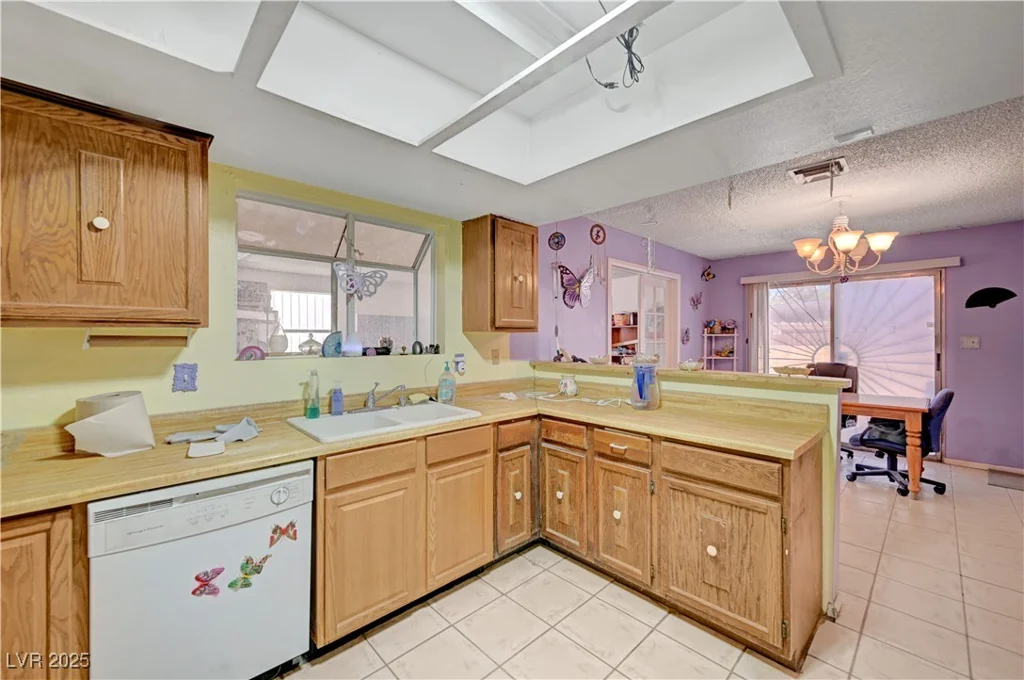 1847 Stevens, Las Vegas, NV 89115