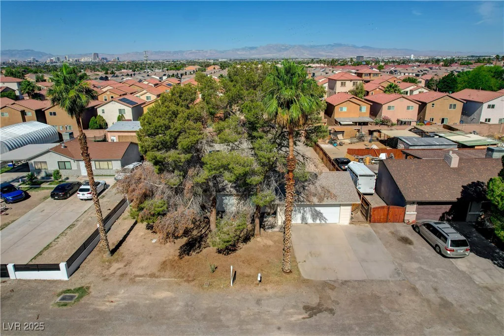 1847 Stevens, Las Vegas, NV 89115