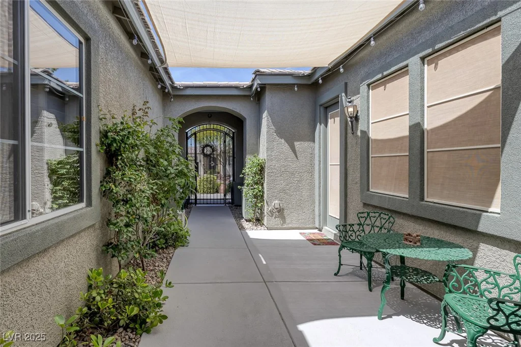 6173 Sabine Ranch, Las Vegas, NV 89131