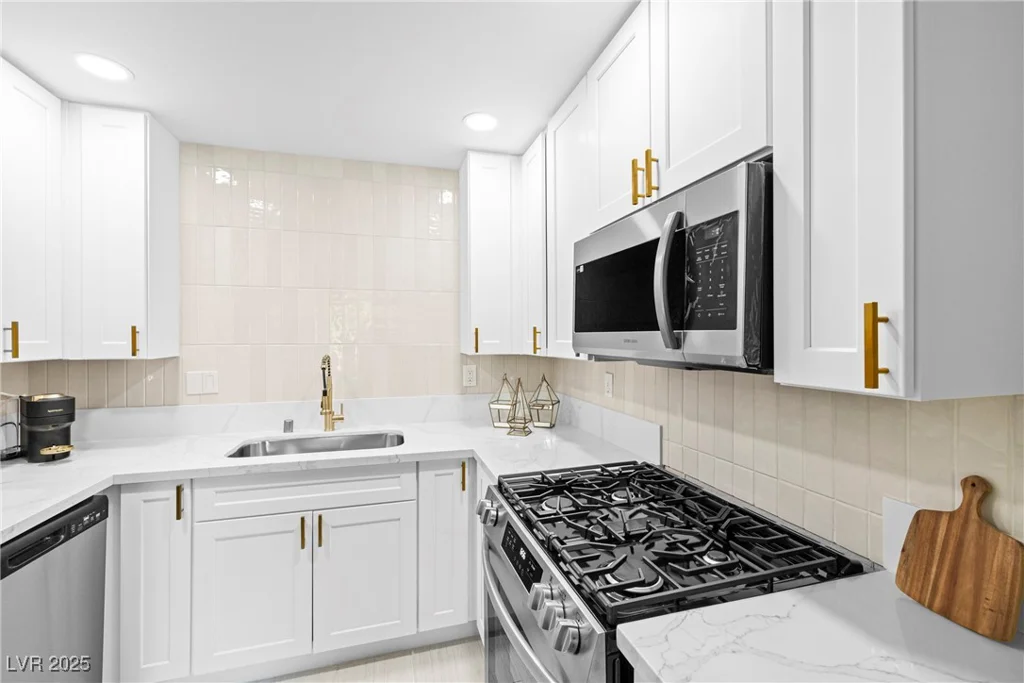 5191 Caliente, Las Vegas, NV 89119