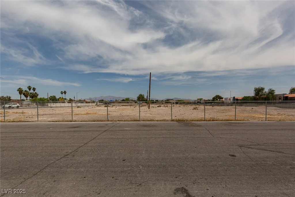 McKnight St, Las Vegas, NV 89101