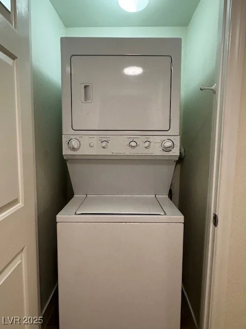 855 Stephanie, Henderson, NV 89014