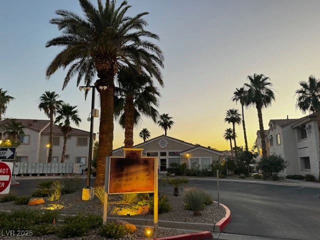 855 Stephanie, Henderson, NV 89014