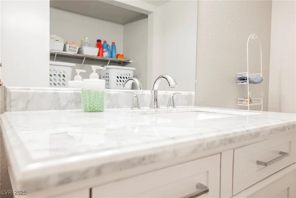 595 Sellers, Henderson, NV 89011
