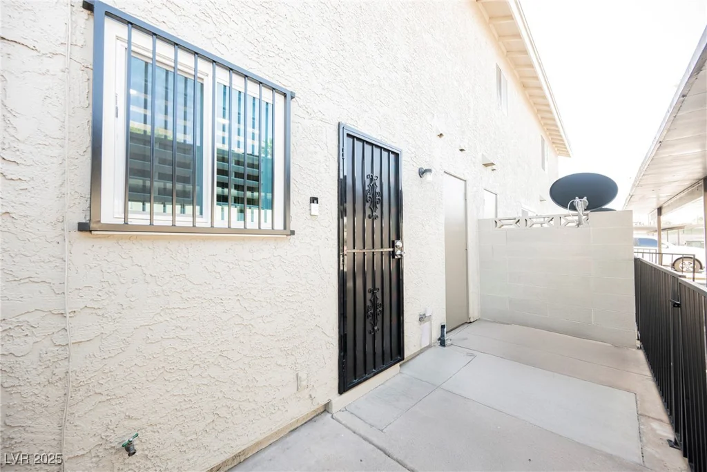 595 Sellers, Henderson, NV 89011