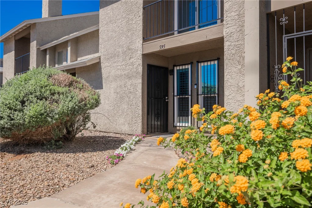 595 Sellers, Henderson, NV 89011
