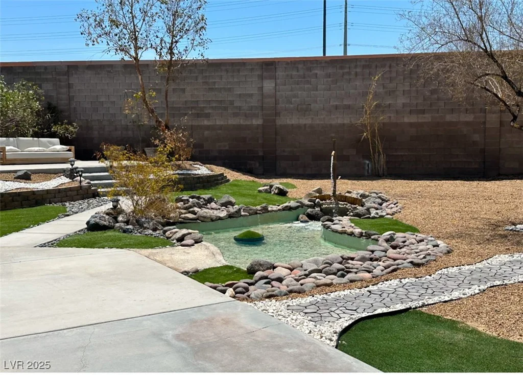 2429 Worchester, Henderson, NV 89074