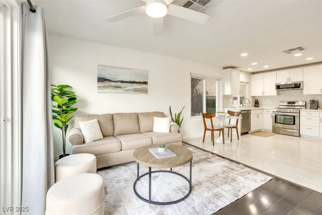 2429 Worchester, Henderson, NV 89074