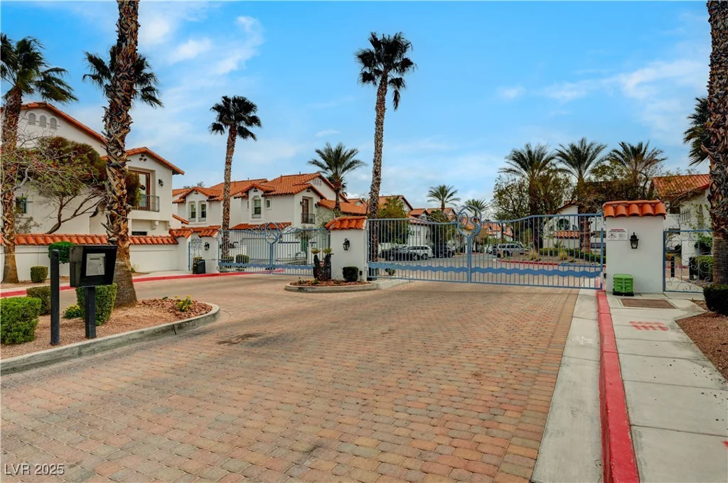8789 Villa Alex, Las Vegas, NV 89147