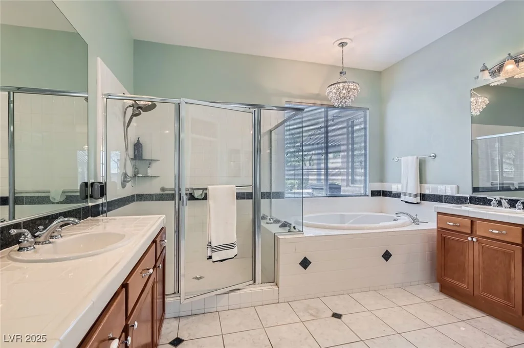 313 Glenridding, Las Vegas, NV 89183