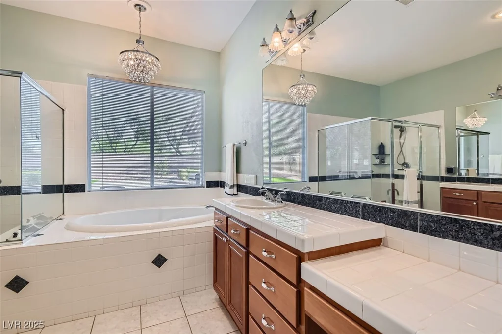 313 Glenridding, Las Vegas, NV 89183