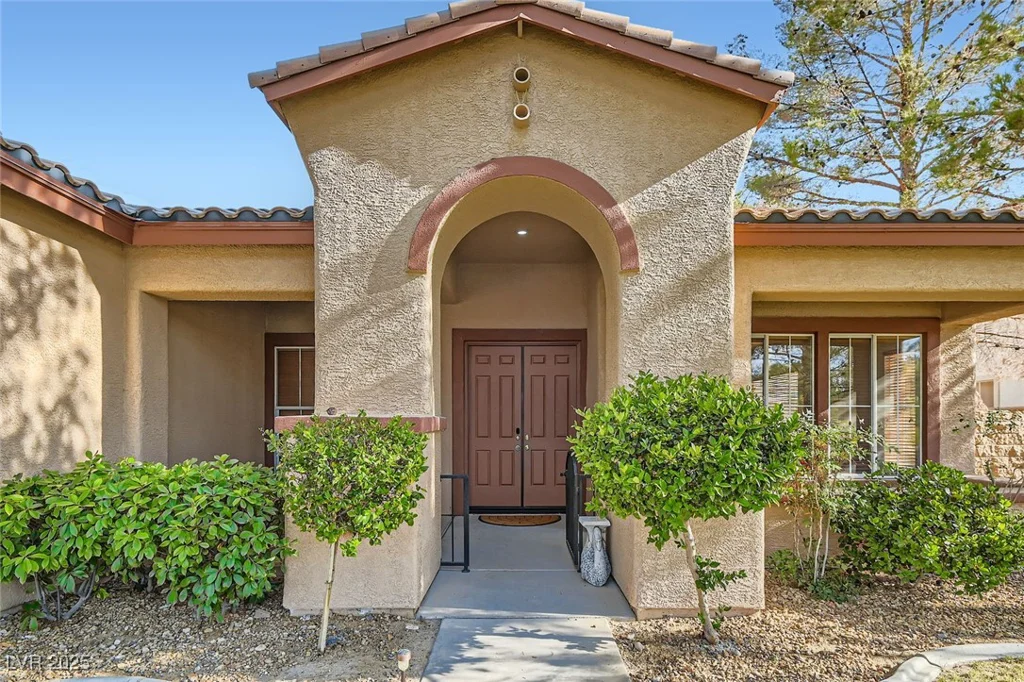 313 Glenridding, Las Vegas, NV 89183