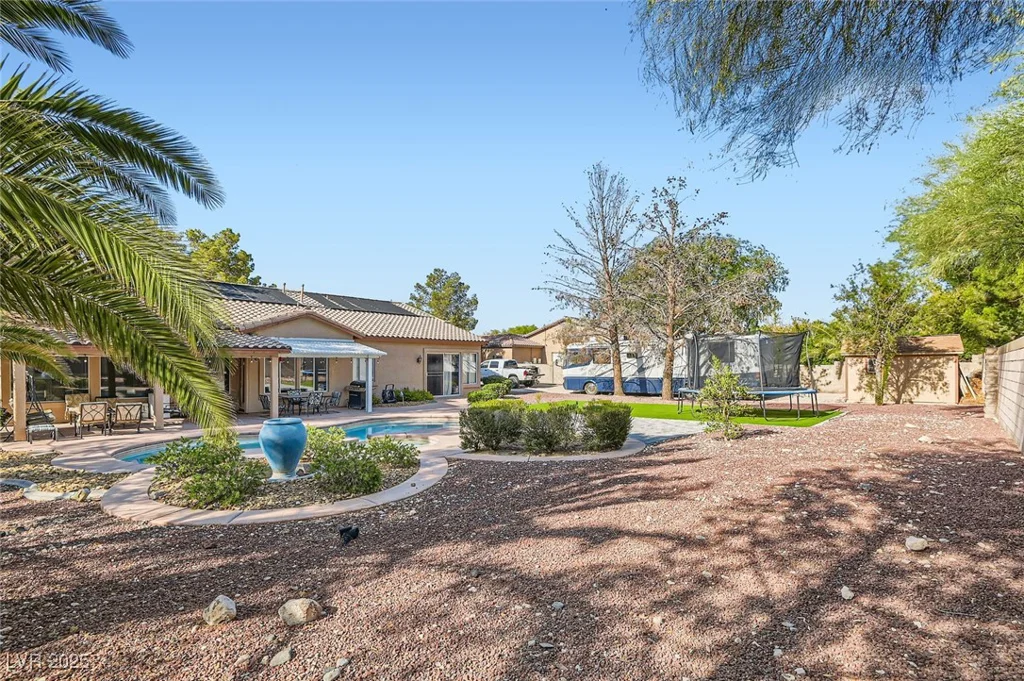 313 Glenridding, Las Vegas, NV 89183