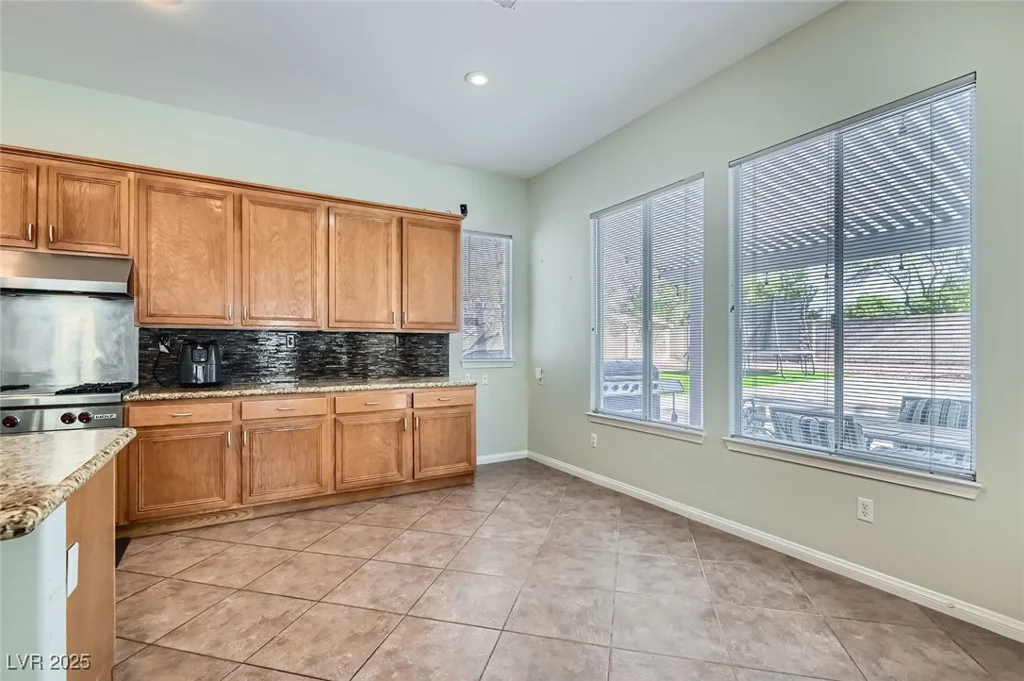 313 Glenridding, Las Vegas, NV 89183