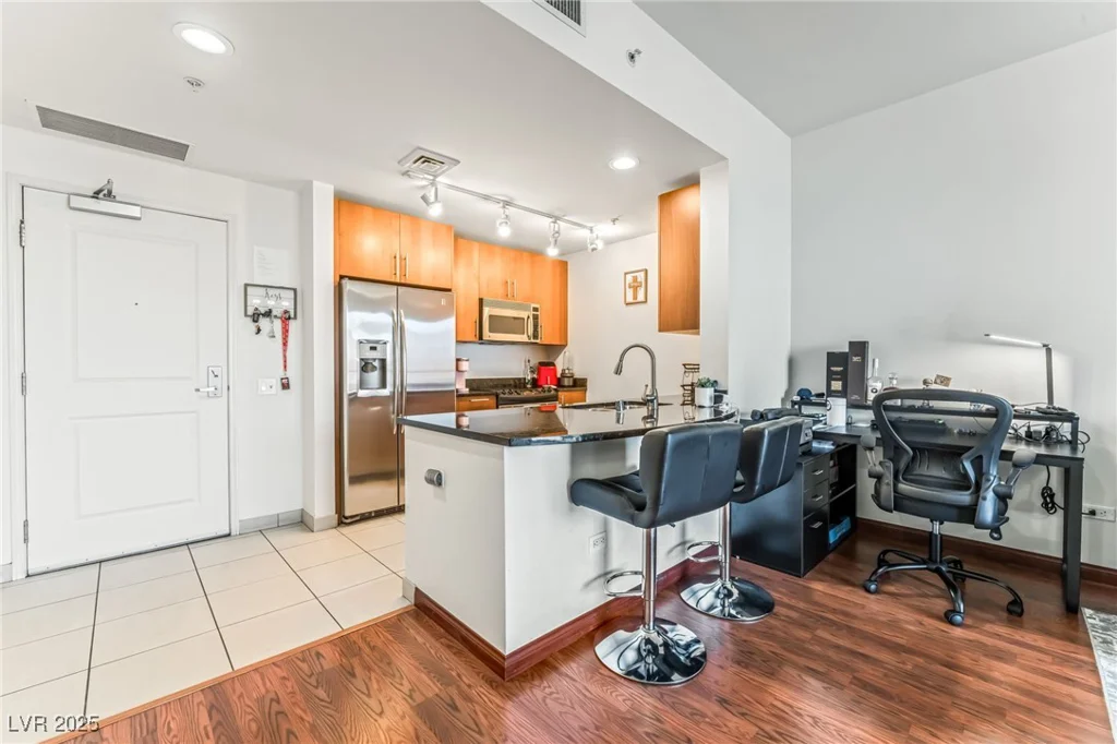 200 Sahara, Las Vegas, NV 89102