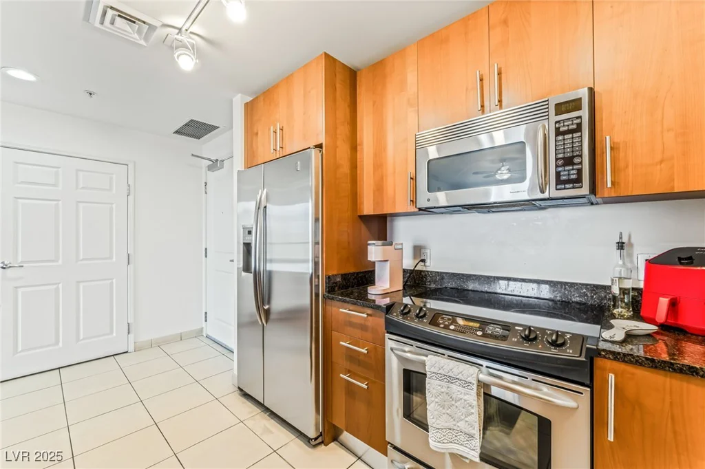 200 Sahara, Las Vegas, NV 89102