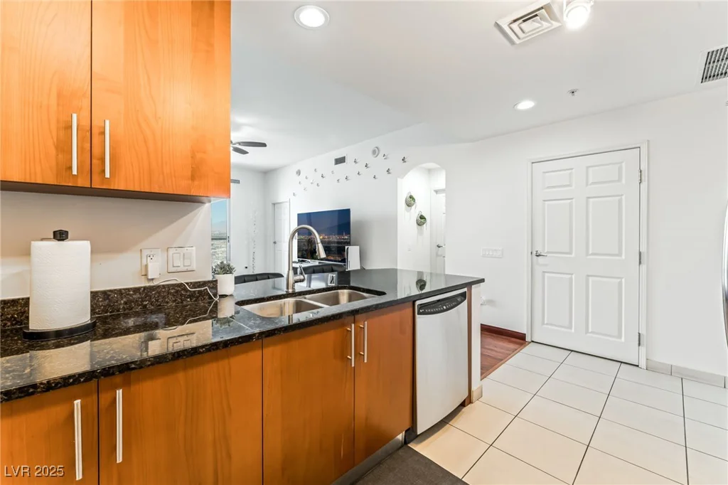200 Sahara, Las Vegas, NV 89102