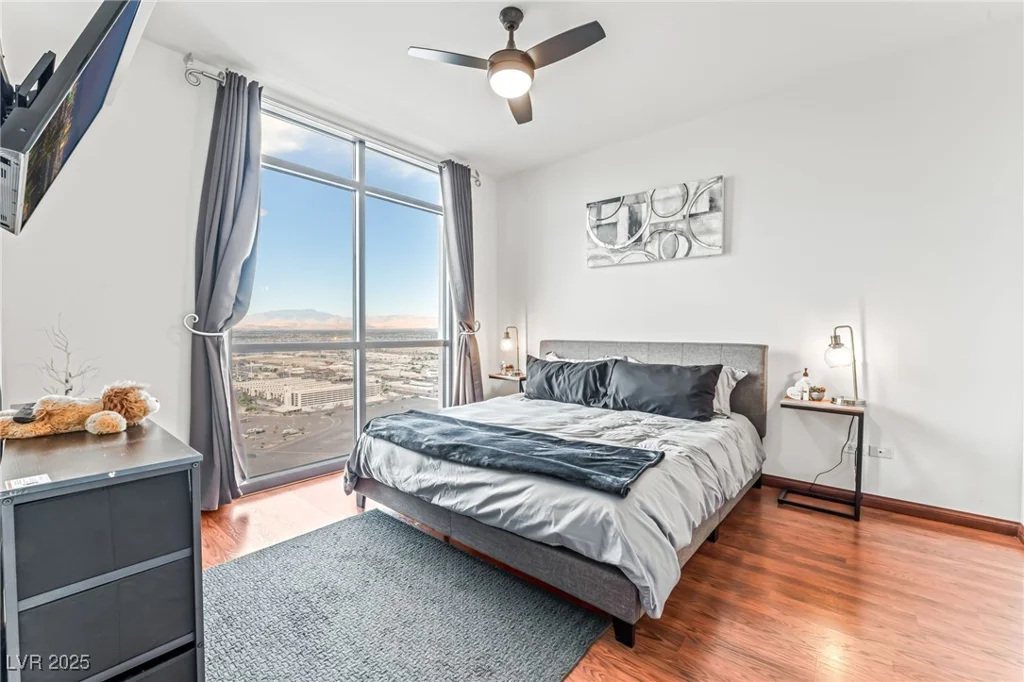 200 Sahara, Las Vegas, NV 89102