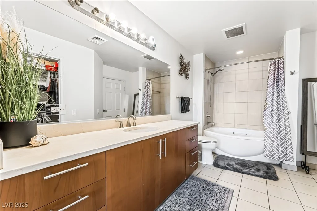 200 Sahara, Las Vegas, NV 89102