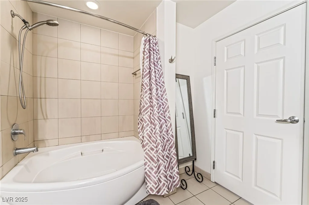 200 Sahara, Las Vegas, NV 89102