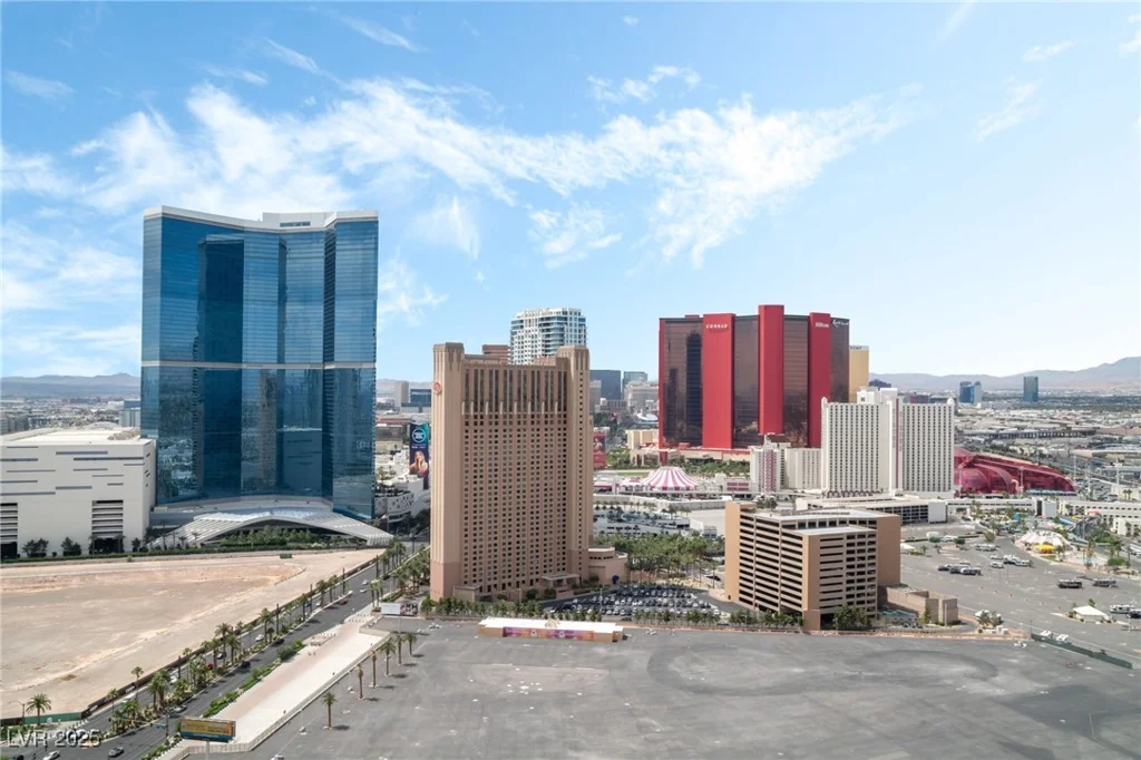 200 Sahara, Las Vegas, NV 89102