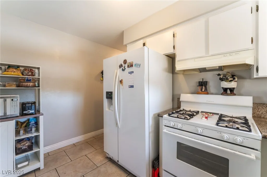 908 24th, Las Vegas, NV 89101