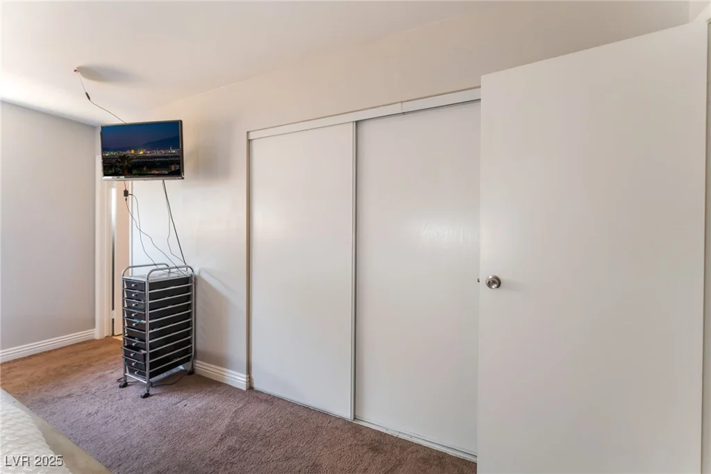 908 24th, Las Vegas, NV 89101