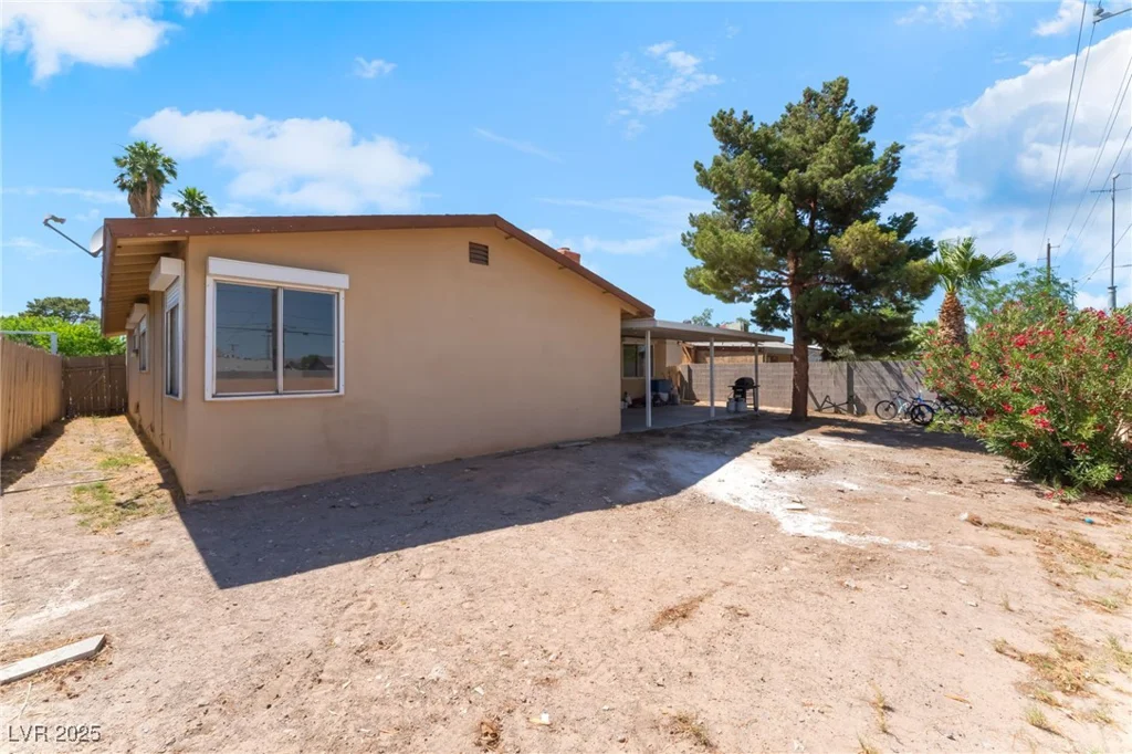908 24th, Las Vegas, NV 89101
