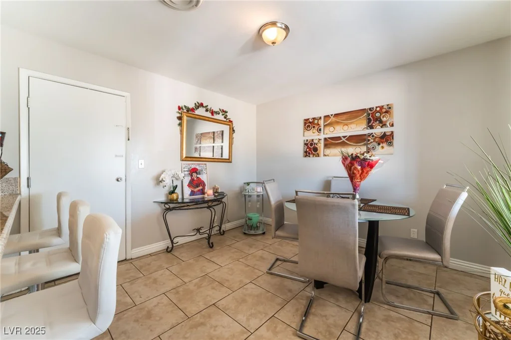908 24th, Las Vegas, NV 89101