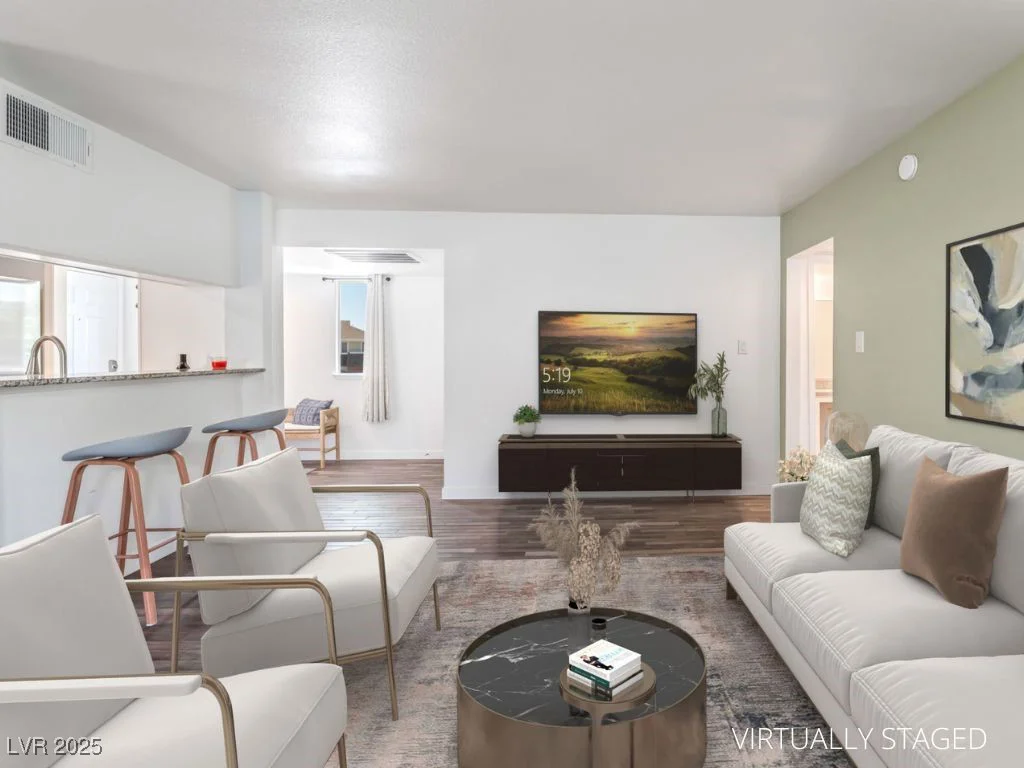 753 Oakmont, Las Vegas, NV 89109