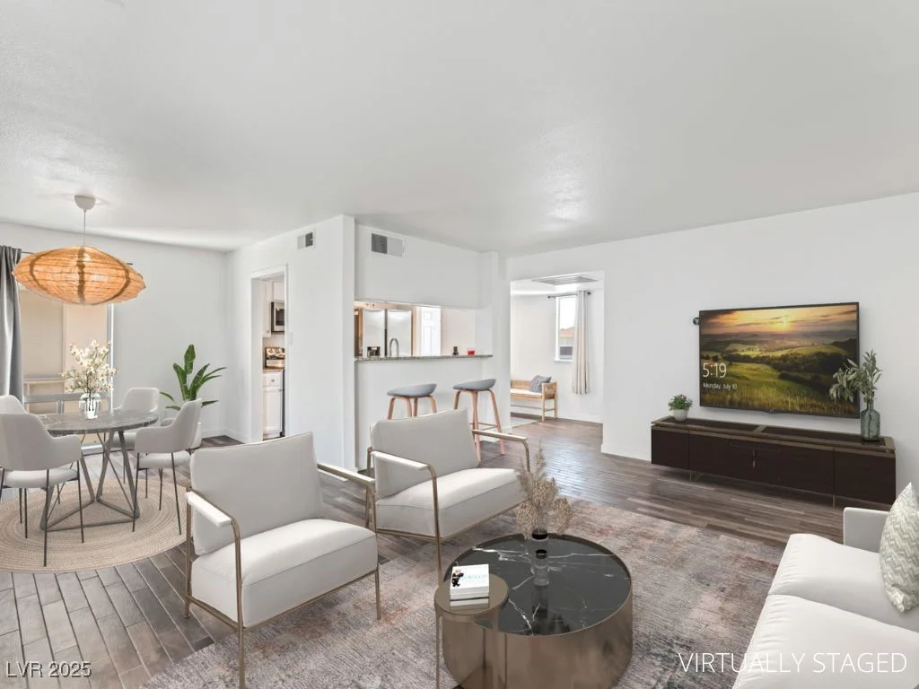 753 Oakmont, Las Vegas, NV 89109
