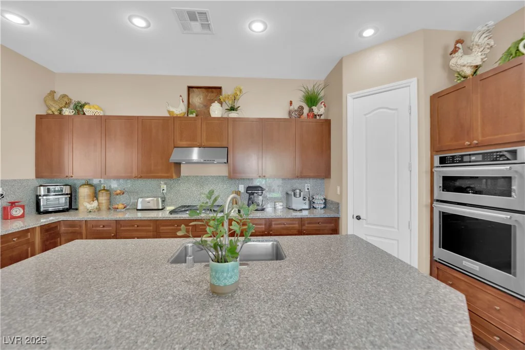 9375 Gold Lake, Las Vegas, NV 89149