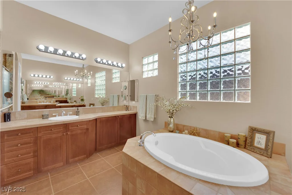 9375 Gold Lake, Las Vegas, NV 89149