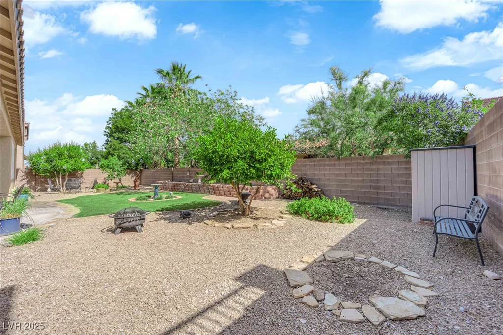 9375 Gold Lake, Las Vegas, NV 89149