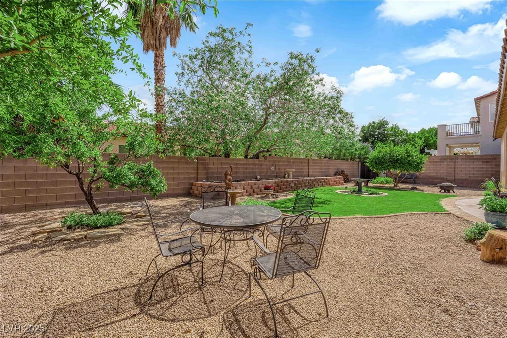9375 Gold Lake, Las Vegas, NV 89149