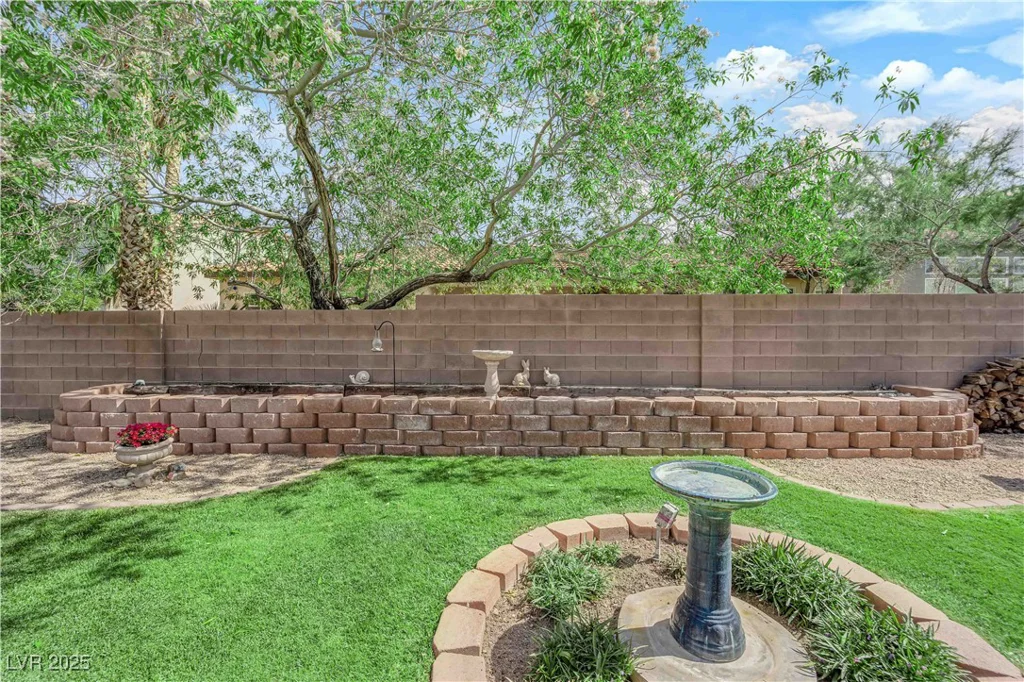 9375 Gold Lake, Las Vegas, NV 89149
