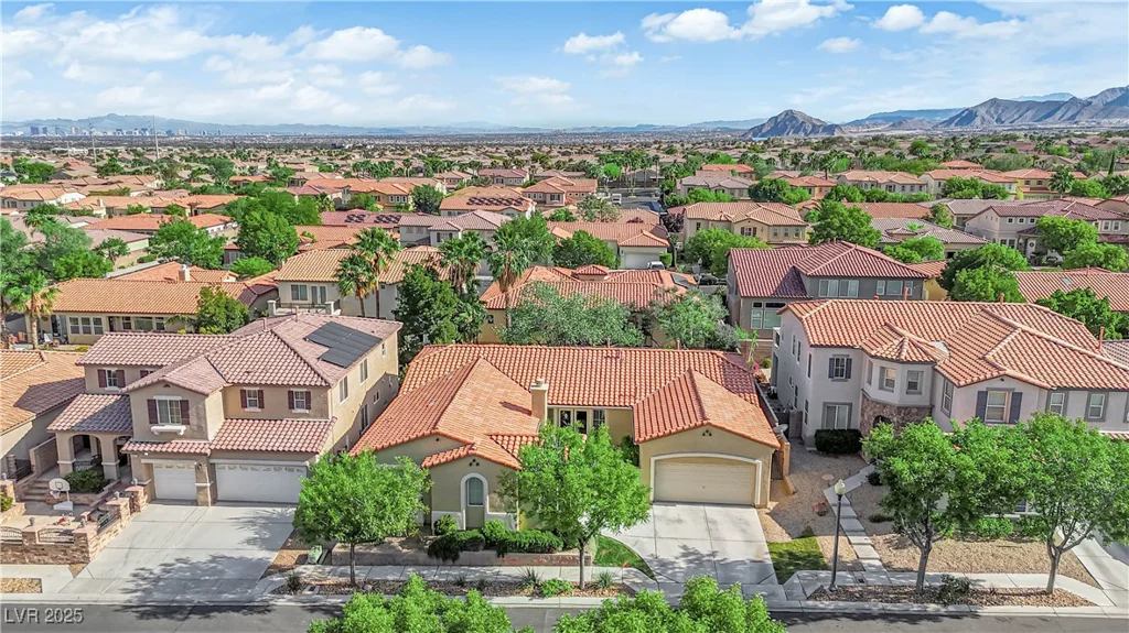9375 Gold Lake, Las Vegas, NV 89149