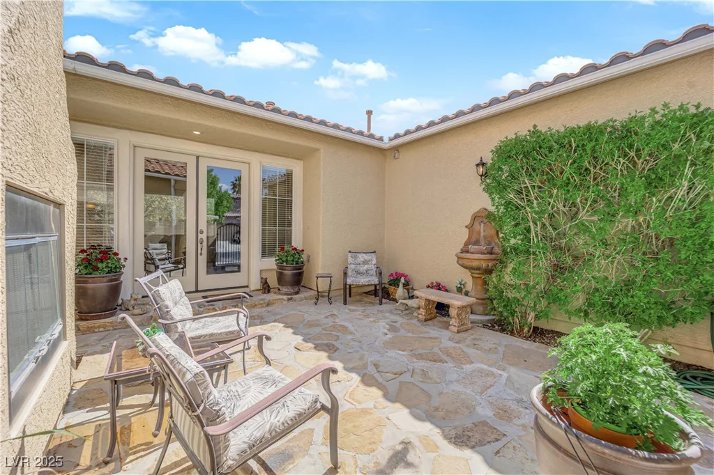 9375 Gold Lake, Las Vegas, NV 89149