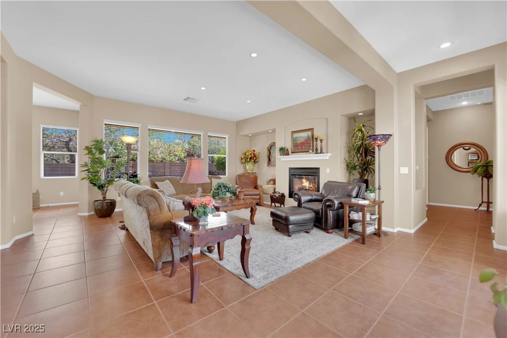 9375 Gold Lake, Las Vegas, NV 89149
