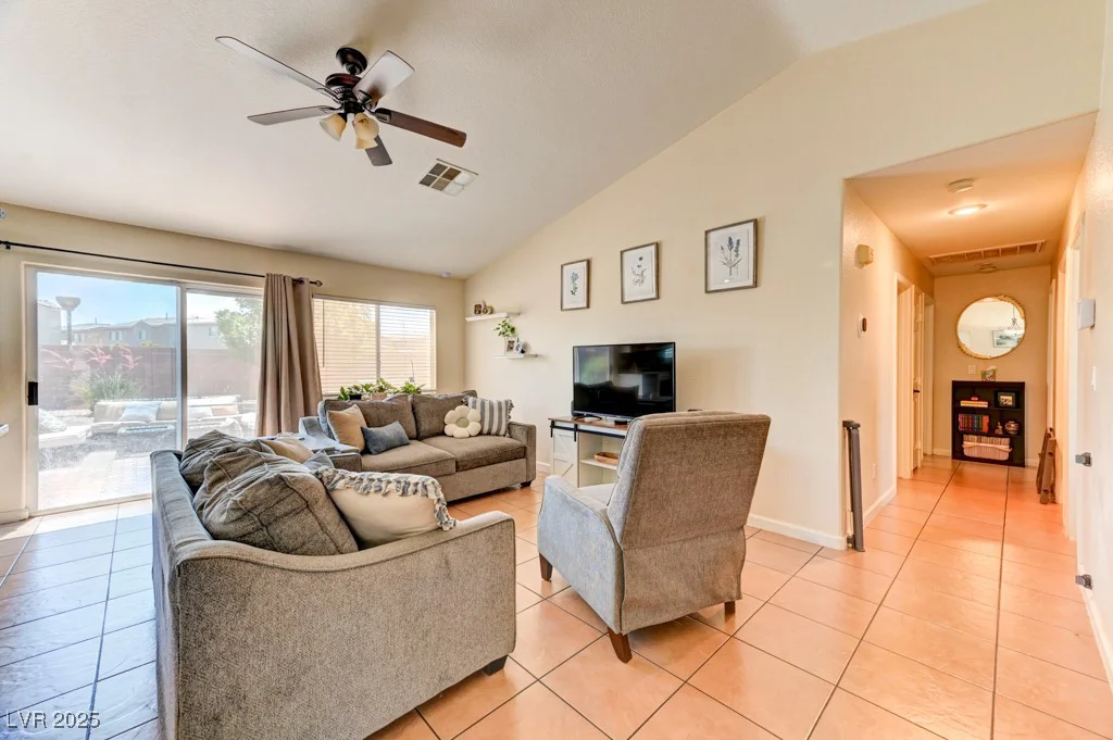 3823 Aspen Creek, North Las Vegas, NV 89031