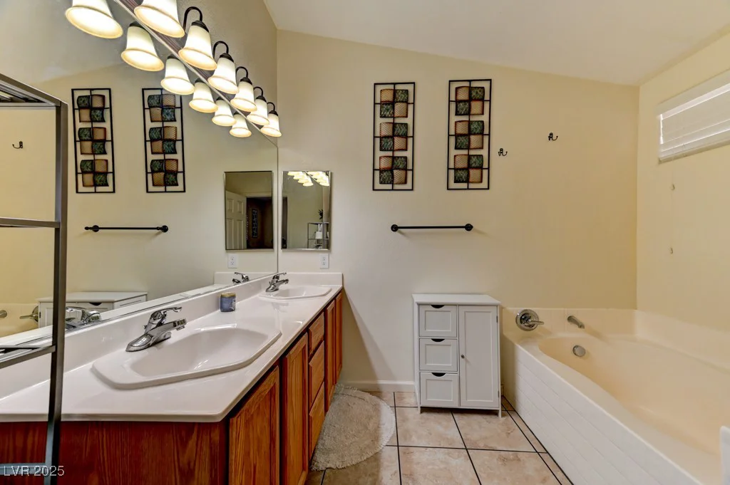 3823 Aspen Creek, North Las Vegas, NV 89031