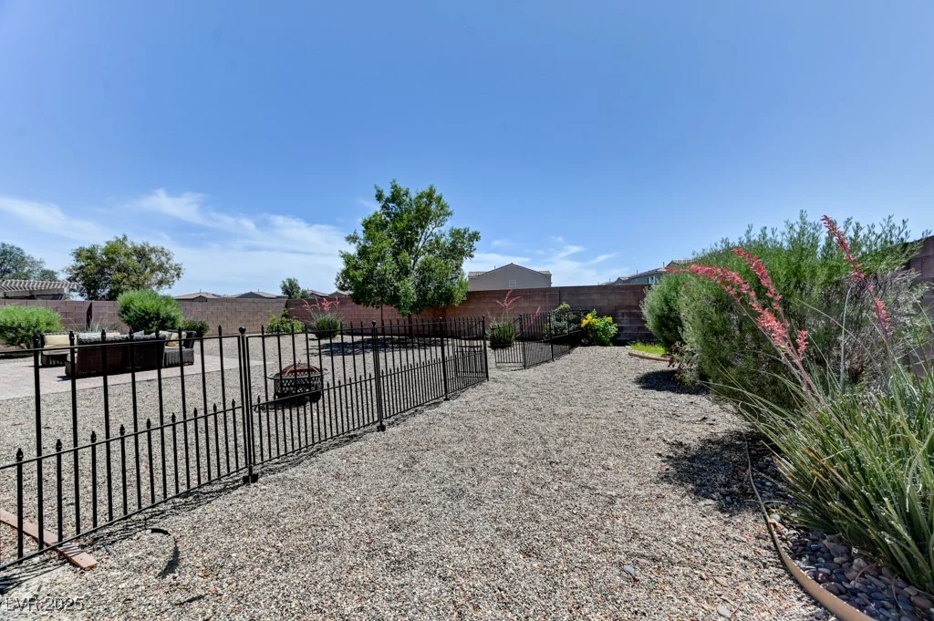 3823 Aspen Creek, North Las Vegas, NV 89031