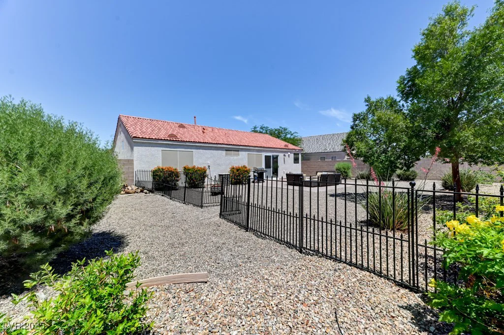 3823 Aspen Creek, North Las Vegas, NV 89031