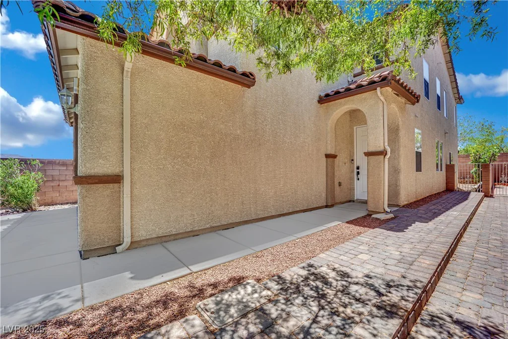 11787 Fern Creek, Las Vegas, NV 89183
