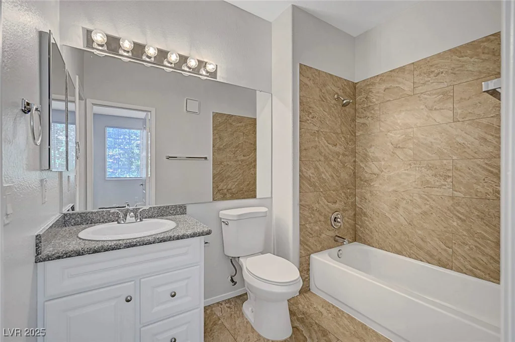 1505 Blackcombe, Las Vegas, NV 89128