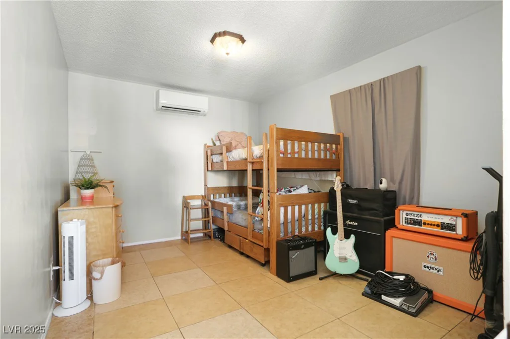 123 Cedar, Henderson, NV 89015