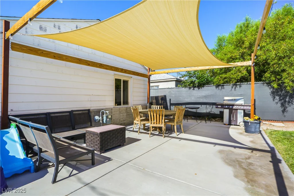 123 Cedar, Henderson, NV 89015